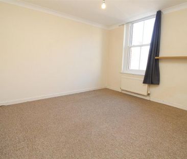 3 bedroom apartment to rent - Photo 5