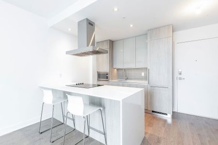 1239 Rue Drummond Montréal (Ville-Marie), QC H3G - Photo 2