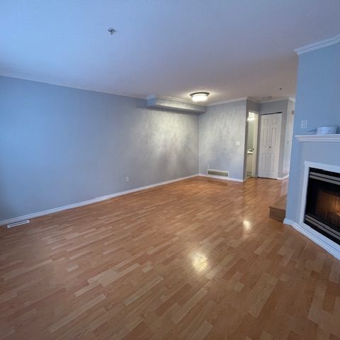 Bright & Spacious Southwind Townhouse - Photo 1