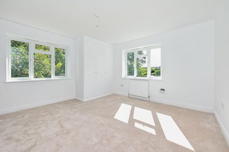 3 bedroom apartment to rent - Photo 2