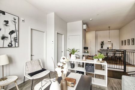 9675 Papineau - Photo 4