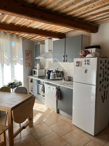 A LOUER Appartement Châteauneuf Du Pape 3 pièce(s) 50 m2 avec balcon, - Photo 2