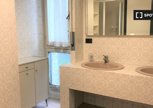 milan, Lombardy 20122