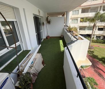 Apartamento de alquiler en Calle Luna la, 1, La Carihuela - Los Nidos - Photo 2