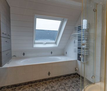 Großzügige ca. 110m² große Maisonettewohnung mit Balkon in Südausri... - Photo 2