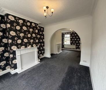 3 bedroom Terraced House To Let - Photo 3