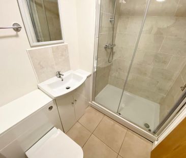 Studio to rent - Photo 6