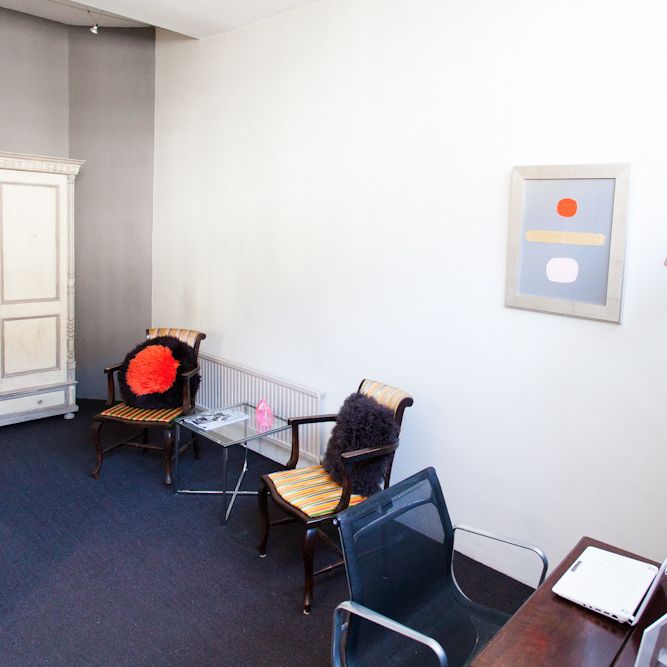 5 Bed Terraced House, Daleham Mews, NW3 - Photo 1