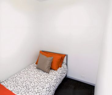 Medium 1 Bedroom with balcony style 2 - Photo 3