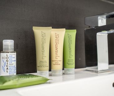 Portage Avenue - Photo 2