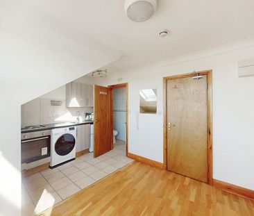 Studio to rent - Photo 6