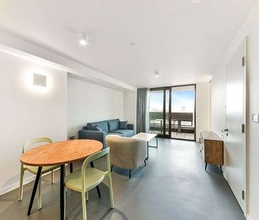 Brand new 1 bedroom 1 bathroom apartment to rent in this highly ant... - Photo 2