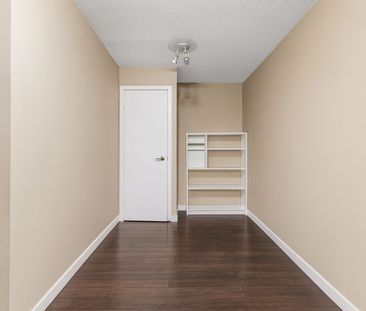 For Lease - 120 Dallimore Circle Unit# 221, Toronto, Ontario - Photo 4