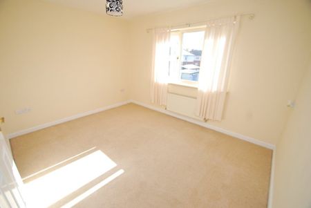 Gilder Way, Shafton, Barnsley, South Yorkshire, S72 8WP - Photo 3