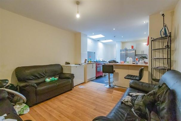 7 bedroom house to rent - Photo 1