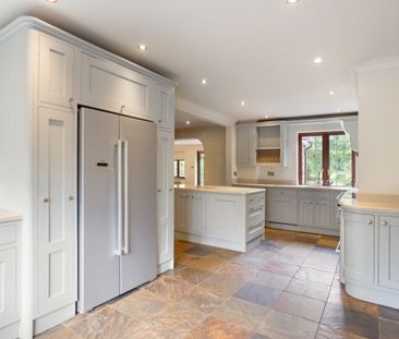 4 bedroom detached house to rent - Photo 1