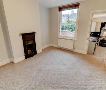 2 bedroom end of terrace house to rent - Photo 1