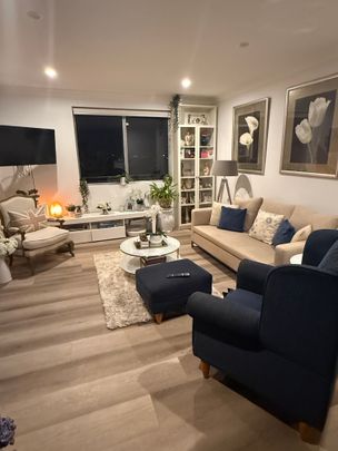 Queens Park - Photo 1