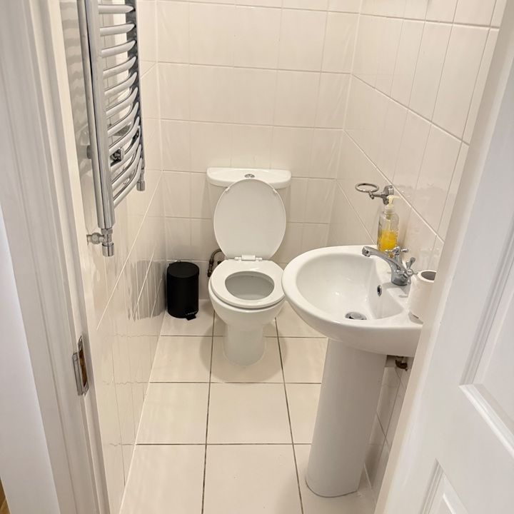 Room in a Shared House, Saxon Road, SE25 - Photo 1