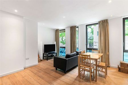 Bright two double bedroom flat with wooden floors and high standard fixtures in an extremely popular small new development on a side street near King's Cross. - Photo 4