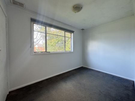 Excellent Location! - Photo 2