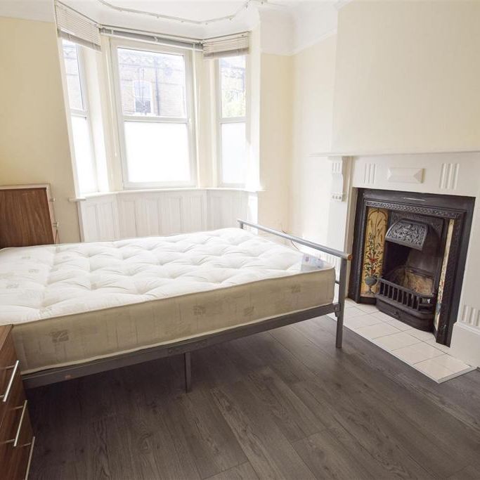 5 bedroom house to rent - Photo 1