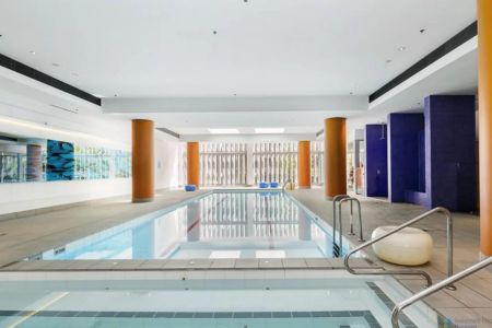 Fully Furnished Luxe Loft Style apartment in the IKON - Photo 5