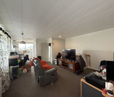 126B Broderick Road, Johnsonville - Photo 6