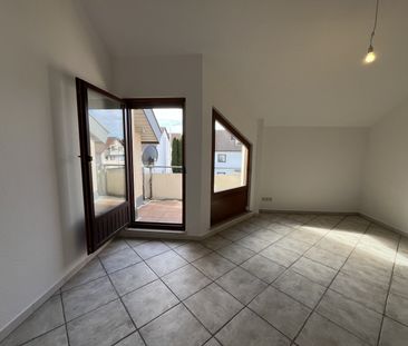 Kuppingen: 3-Zi.-Maisonettewohnung in sonniger Lage - Photo 1