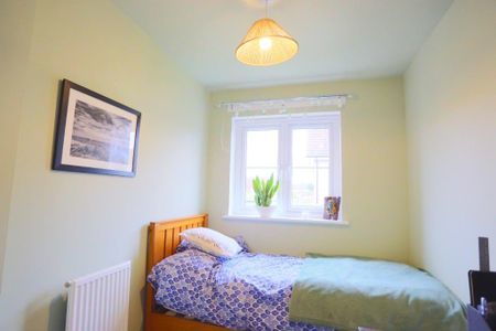 3 bedroom terraced house to rent - Photo 4
