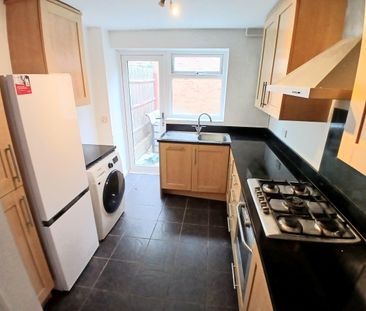 Burghley Close, Stevenage - Photo 6