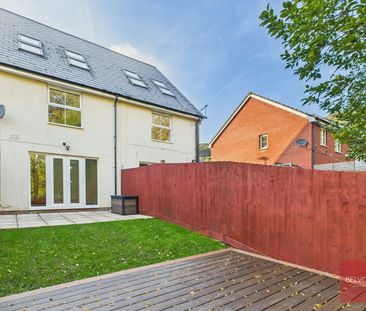 Terraced House to rent on - Photo 1
