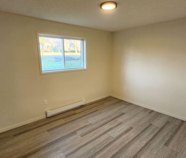 339 Blake Street, Unit 1, Barrie ON L4M1L1 - Photo 4