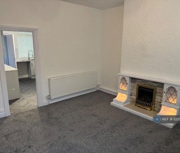 2 bedroom terraced house to rent - Photo 2