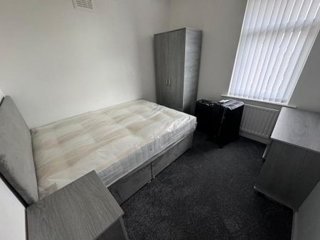 4 bedroom house to rent - Photo 3