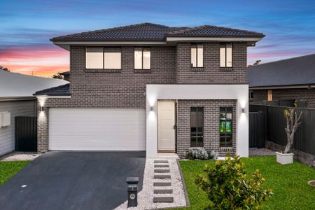 Stunning Double Storey, Four Bedroom Home in Gregory Hills - Photo 5