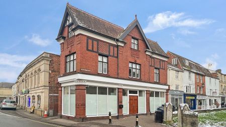 3 bedroom semi-detached house to rent - Photo 4