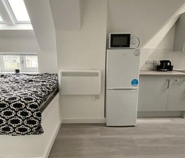 1 bedroom flat to rent - Photo 6