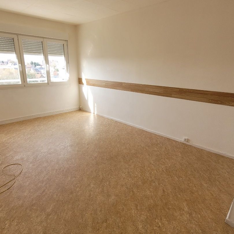 Location Appartement 2 pièces 40m² MAUBEUGE 59600 - Photo 1