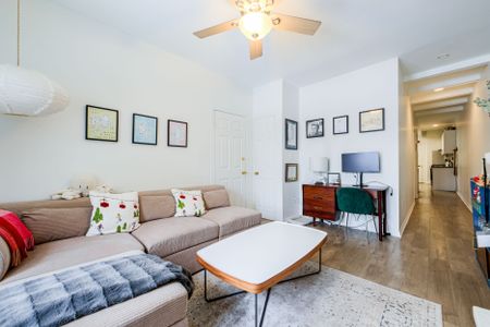 For Lease - 8 St Annes Road Unit# Main, Toronto, Ontario - Photo 2