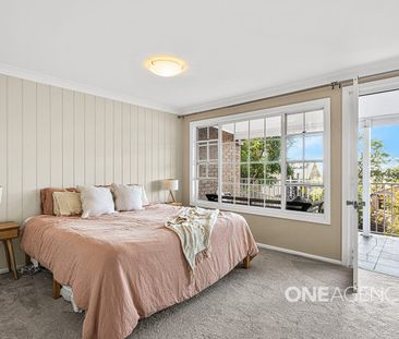 STYLISH COASTAL LIVING IN THE HEART OF KIAMA - Photo 2