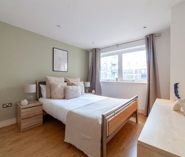 1 Bed Flat, Long Lane, SE1 - Photo 3