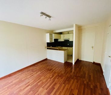 Location Appartement 2 pièces 44m² CHATELLERAULT 86100 - Photo 2