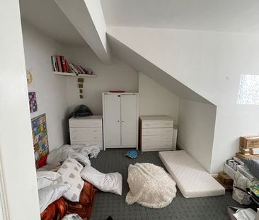 2 Bed Terraced House, Conway Mount, LS8 - Photo 3