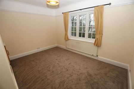 3 bedroom semi-detached house to rent - Photo 3