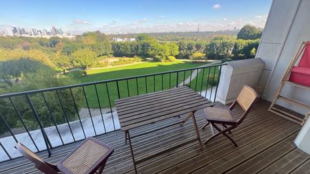 Superbe appartement familial meublé vue époustouflante sur tout Paris - Photo 3