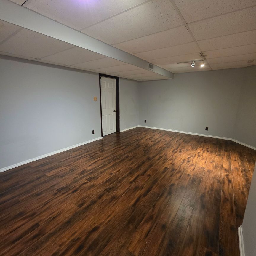 For Lease - 75 Glenthorne Drive Unit# Bsmt, Toronto, Ontario - Photo 1