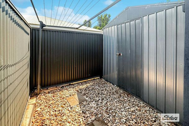 21 Bradshaw Crescent - Photo 1