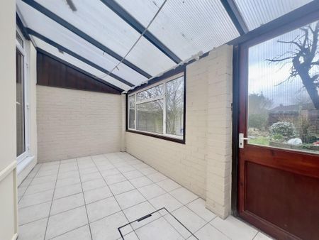 3 bedroom terraced house to rent - Photo 3