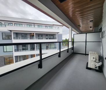 Stunning Two Bedroom Brand New Condo in Surrey with Parking and Lei... - Photo 2